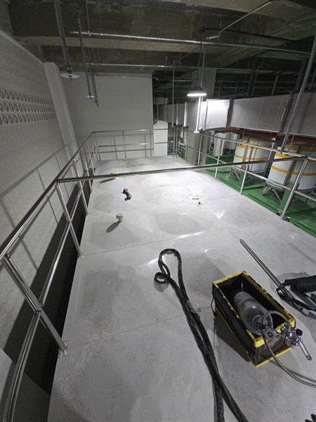 충남 천안 SMC 물탱크 안전난간 설치 2단계 탱크 상부 진입과 작업 준비 작업 현장 사진 2